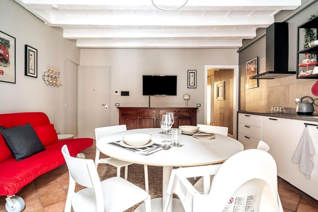 L'Atelier Del Centro: Tra Design, Storia E Fascino Appartement Brescia Buitenkant foto